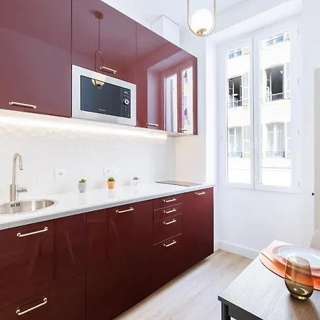 Apartment Renting - France - Luxury Palace Jacuzzi - Few Meters From Sea *